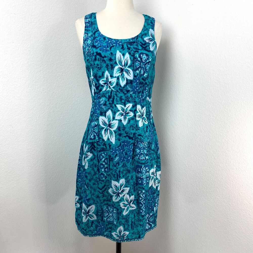 Vintage Hilo Hattie Hawaiian Dress Size 6 Blue Floral Knee Length Rayon Resort
